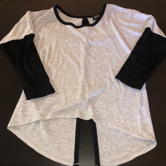 Gray Top with Black Sleeves & Detail, Open Back - Picture 1 of 7
